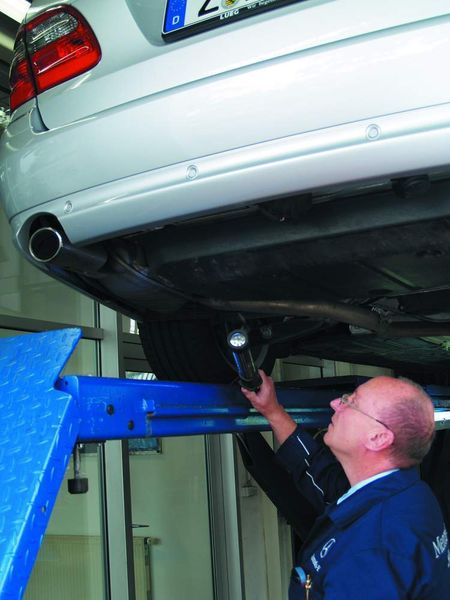 Die Kundendienstberater im Autohaus Lueg in Zwickau mussten den Prozess der Fahrzeugannahme neu erlernen, um sich gut auf die Gebrauchtwagenkunden vorzubreiten. (Archiv: Vogel Business Media)