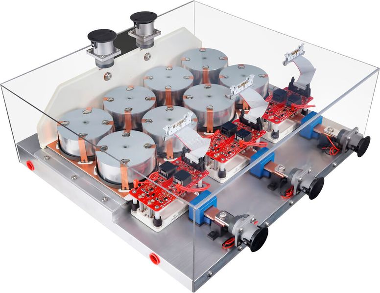 Mersen Electrical Power freut sich, Ihnen in Halle 9, Stand 534 allerhand Neuheiten im Bereich des elektrischen Schutzes sowie hinsichtlich Power-Management zu zeigen. Schauen Sie sich das neue SiC-Power-Stack-Referenzdesign von Mersen an, lassen Sie sich Innovationen bei DC-Hochspannungssicherungen für 500-V-, 1.000-V- und 1.500-V-Plattformen zeigen und unterhalten Sie sich über kundenspezifische Lösungen für Kühlung, Stromschienen und Kondensatoren. (Bild: Mersen)