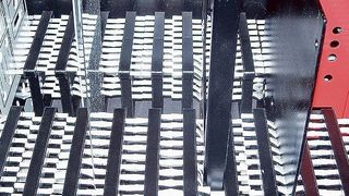 Beim sicheren Fixieren Abstand halten, ohne dass das zu transportierende Gut scheuert und Schaden nimmt. (Bild: Mink Bürsten)