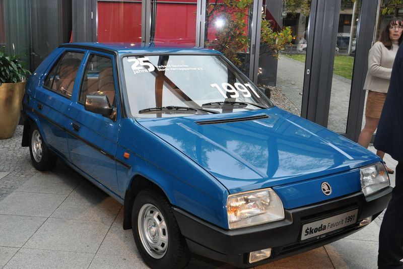 Der Skoda Favorit von 1991 symbolisierte den Anfangspunkt der Geschichte des Skoda-Partnerverbands ... (Grimm / »kfz-betrieb«)