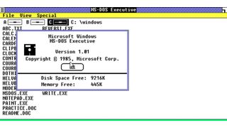 Mit Windows 1.01 erblickte im November 1085 die erste Windows-Version das Licht der Welt. Angekündigt hatte Bill Gates die Software schon zwei Jahre zuvor. (Bild: Vogel IT-Medien)