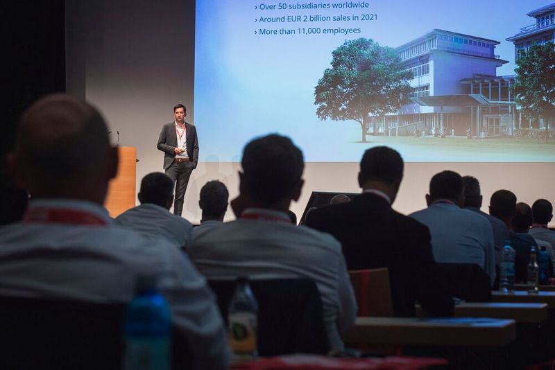 Der 20. Würzburger EMS-Tag fand am 8. September 2022 in den Mainfrankensälen Veitshöchheim statt. Am Vorabend der Veranstaltung gab es ein Networking-Dinner im Restaurant Reisers am Stein. Der 21. EMS-Tag findet am 7. September 2023 statt. Sie können sich bereits für eine Teilnahme auf der Webseite registrieren.  (Bild: Stefan Bausewein)