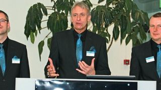 Die Geschäftsleitung der Studer AG: Dr. Gereon Heinemann, Fred Gaegauf und Gerd König (v. li.). (Bild: Kroh)