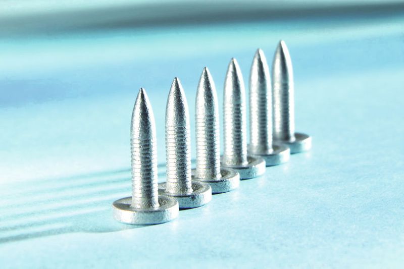 Rivtac Bolzen für das mechanische Fügeverfahren in nicht vorgelochte Fügeteile.  (Bild: Böllhoff)