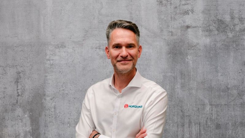 Horizon3 will in der DACH-Region durchstarten und holt sich Oliver Keizers als Country Manager an Bord.(Bild:  Julian Schmelzinger / bearbeitet mit Canva)