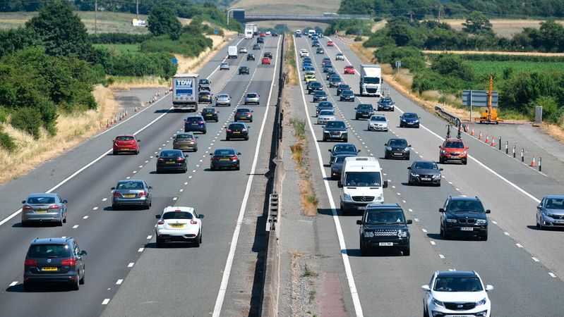 Britischer Motorway M4 bei Bristol (Archivbild).(Bild:  picture alliance / empics | Ben Birchall)