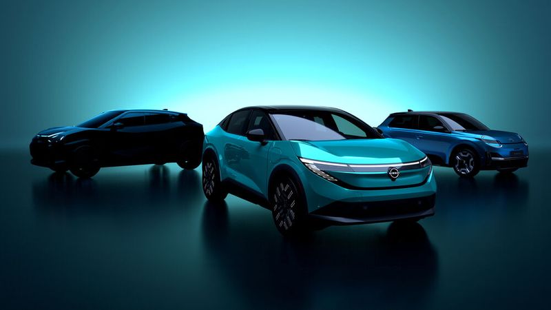 Der neue E-Juke deutet sich links im Hintergrund an. (Bild: Nissan)