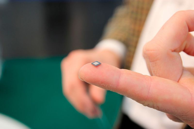 Den Gewinner des Ad-hoc-Awards konnten Messebesucher und Devicemed-Leser erstmals selbst per Abstimmung küren. Die Fraunhofer EMFT konnte sich gegen die anderen beiden Kandidaten der Shortlist durchsetzen. (Bild: Schäfer)