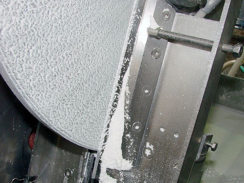 Trocknung von Abwassers auf einer Scheibe eines CD Dryers im Allgaier Technikum in Uhingen (Allgaier)