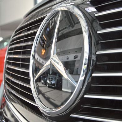 Der Mercedes-Absatz ist im zweiten Quartal weiter gesunken, die Finanzen haben sich stabilisiert. (Bild: Achter/kfz-betrieb)