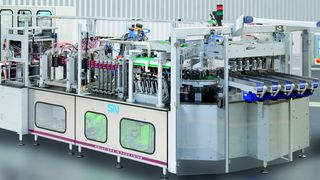 Die FL515 von SN Maschinenbau ist die weltweit erste horizontale Rundläufermaschine mit einer Ausbringung von bis zu 600 Beutelverpackungen pro Minute.  (Bild: Siemens)