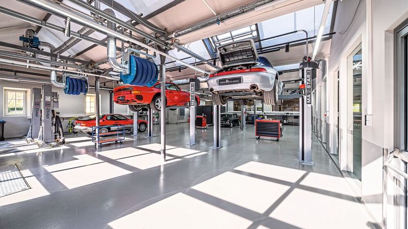 Die Alte Weberei ist aber nicht nur Werkstatt für Klassiker, sondern auch Eventlocation. (Bild: Maks Richter)