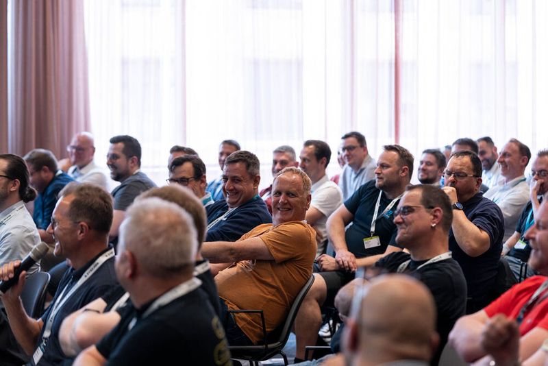 Blick ins Plenum: gute Stimmung und Austausch unter den Teilnehmern. (Bild: Synaxon)