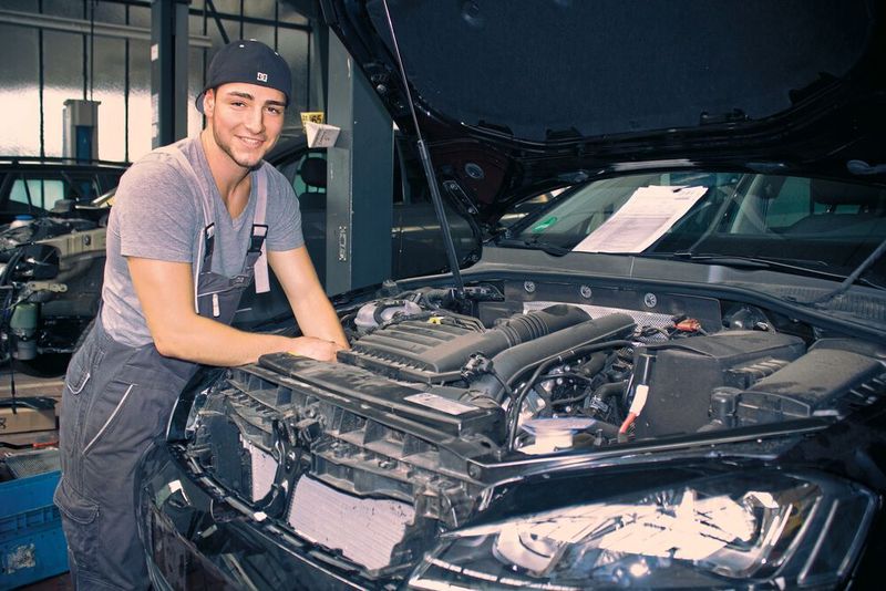 Clips aus der Werkstatt oder aus dem  Showroom sind beim Tag des Handwerks gefragt.(Bild:  Promotor)