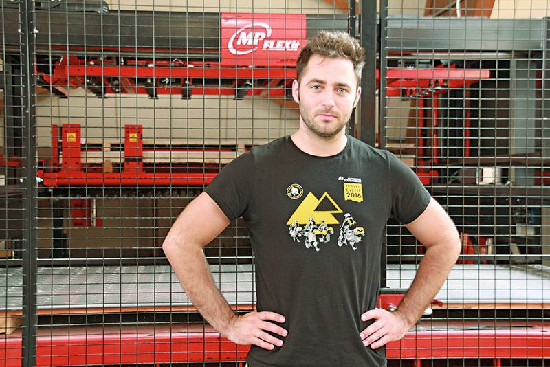 „Wir wollen alles aus einer Hand“, begründet Marc Holder, Produktionsingenieur bei Touratech, die Umstellung auf Amada. (Itasse)