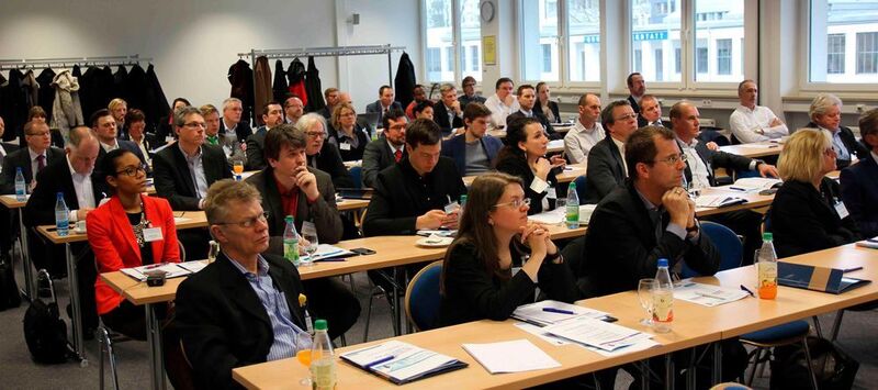 Rund 70 Teilnehmer sind zum Med-Industry + Pharma Day von Devicemed nach Würzburg gekommen. (Bild: Reinhardt)