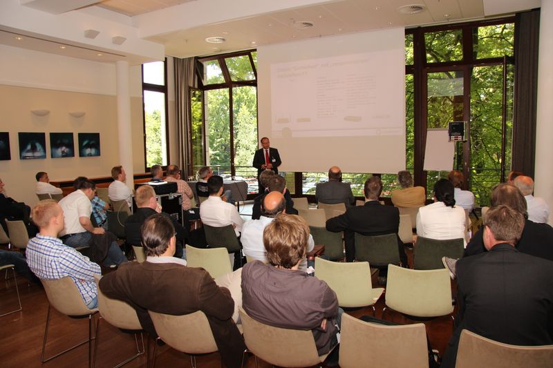 Aufmerksame Zuhörer im Vortrag von gateprotect  (Vogel IT-Akademie)