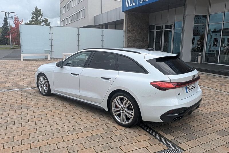 Trotz optischer Auffrischung bleibt ein gestalterisches Understatment, das ganz im Interesse der geschäftsreisenden Klientel liegen dürfte. (Bild: Mauritz – VCG)