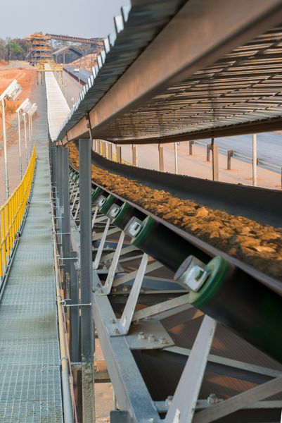 Fig. 2: The overland conveyor feed the material from the Chimiwungo pit to the existing process plant. (Picture: Tenova Mining & Minerals)