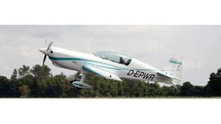 Jungfernflug: Erstmals fliegt ein Flugzeug der Zertifizierungs-Kategorie CS23 mit Permit-to-Fly rein-elektrisch. Der Siemens-Motor hat eine Leistung von 260 KW und ein Gewicht von nur 50 kg – laut Siemens verfügt er damit über ein Rekord-Leistungsgewicht. (Siemens)