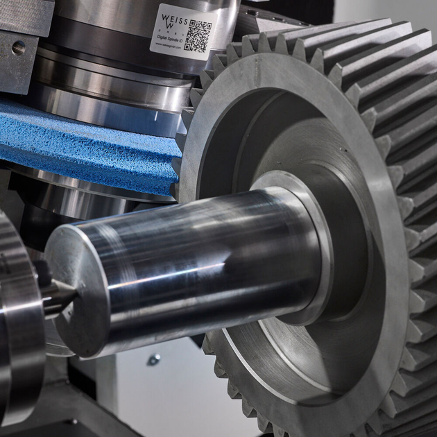 Gear grinding centre with futureproof Industry 4.0 capability