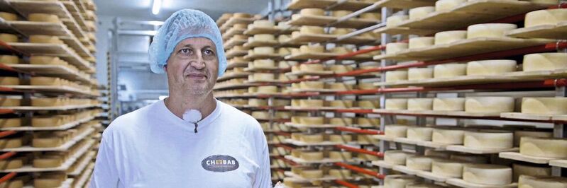 Roland Rüegg, Geschäftsführer Wildberger Käsemanufaktur: «Wir lieben Käse. Dafür brauchen wir Technik. Und dabei hilft uns die Firma ifm mit ihren Sensoren.»