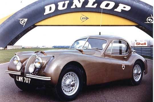Der XK 120 von 1952 begründete den Nachkriegsruhm von Jaguar. (Archiv: Vogel Business Media)