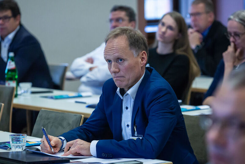 Impressionen der Förderprozessforen 2019: Beim Pumpen- und Schüttgut-Forum diskutieren Experten an zwei Tagen über Probleme bei Förderprozessen. Dabei steht der praxisorientierte Austausch und die gemeinsame Lösungsfindung im Vordergrund des Netzwerktreffens der Pumpen- und Schüttgut-Community. (Stefan Bausewein / PROCESS)