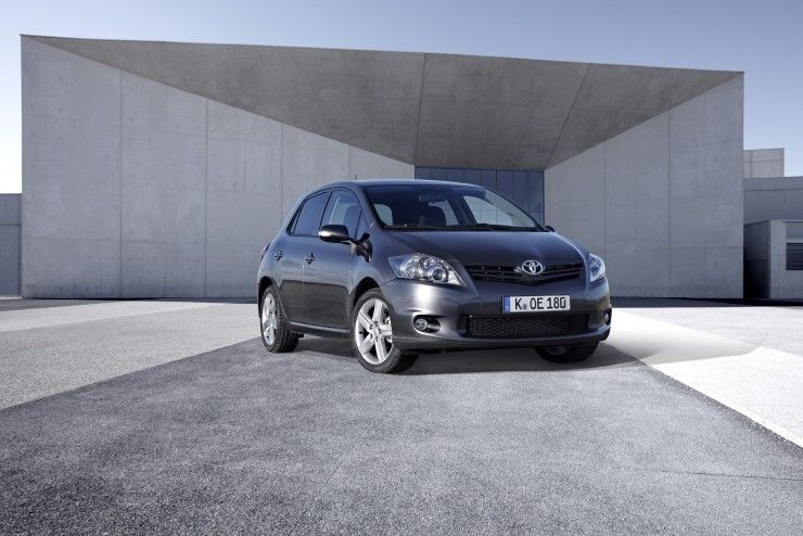 Der Auris steht seit dem 20. März in den Schauräumen der deutschen Händler. (Archiv: Vogel Business Media)