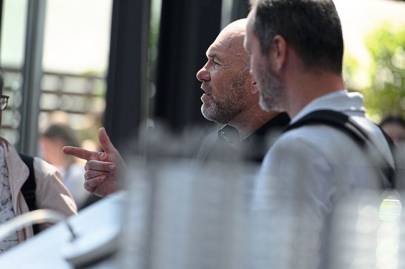 Und wohin geht's als nächstes? Schon am 25. Juni ist die LAB-SUPPLY in Österreich, diesmal in Innsbruck. Danach gönnen wir uns eine kleine Sommerpause und kommen erholt und gestärkt am 10. September zurück – zum ersten Mal in Chemnitz.   Mehr Infos zu den kommenden LAB-SUPPLY-Messen finden Sie auf www.lab-supply.info  (Bild: Stefan Stark)