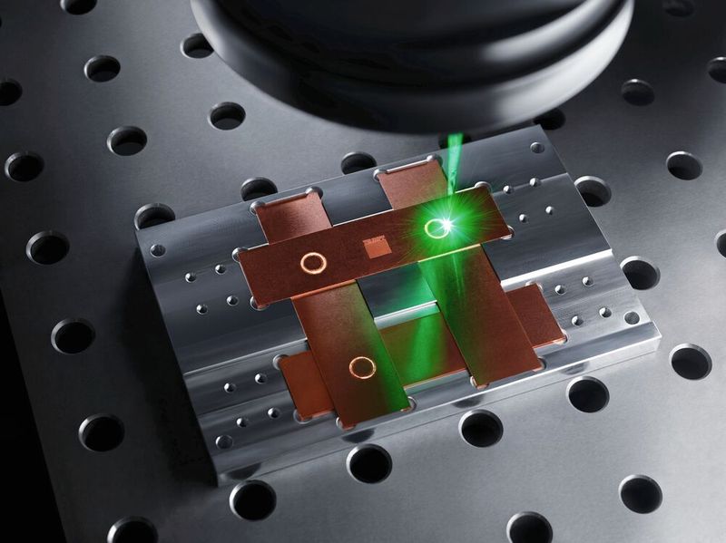 ...sind grüne und blaue Laser aufgrund der höheren Absorption des Kupfers im Kommen. (Bild: TRUMPF GmbH + Co. KG)