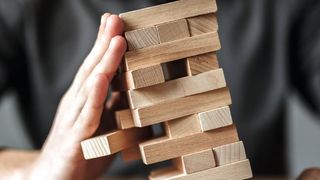 Das Impostor-Syndrom bedeutet ständige Angst, die Fassade nicht aufrechterhalten zu können.  (©Michail Petrov - stock.adobe.com)