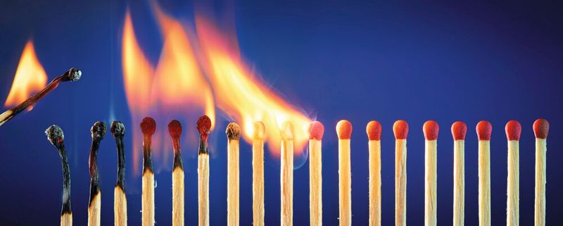 Wenn elektrostatische Aufladungen zünden, können gefährliche Kettenreaktionen entstehen (Bild: ©stockpics - stock.adobe.com)