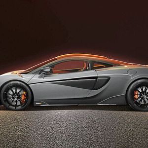 (McLaren)
