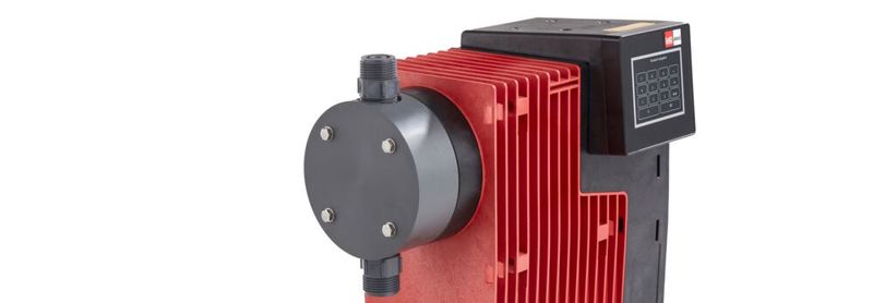 Leicht zu integrieren, Industrie-4.0-tauglich und über ein farbiges Touchdisplay so einfach zu bedienen wie ein Smartphone: All das verspricht die smarte Memdos-Smart.(Bild:  Lutz-Jesco)