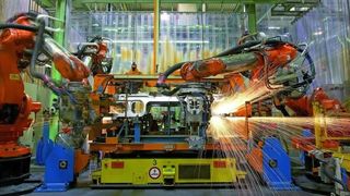 Über den gesamten Lebenszyklus einer Anlage vereinfacht die Field Device Technology (FDT) die Aufgaben der Konfiguration, Bedienung, Wartung und Diagnose intelligenter Feldinstrumentierung, sowohl in der Fertigungs- als auch in der Prozessautomatisierung. (Bild: ABB)