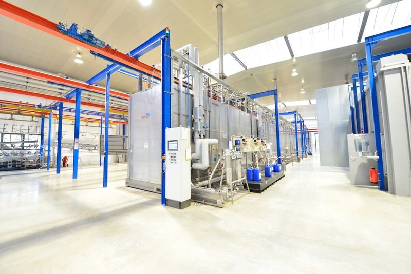 Impressionen aus der Produktion bei Ropa. (Bild: Ropa)