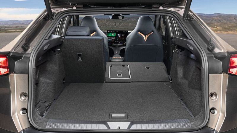 Mit umgeklappter Rücksitzbank geht noch mehr. (Bild: Seat)