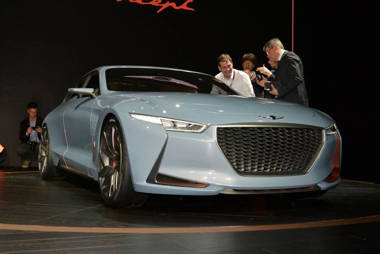 Die Hyundai-Tochter Genesis überrascht mit der Studie eines viertürigen Coupés. (Foto: Newspress)