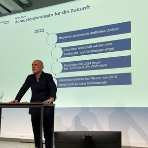 Thomas Stenzel, Geschäftsführer von Car Observer, sprach über Chancen und Herausforderungen am Gebrauchtwagenmarkt.(Bild:  Achter – VCG)