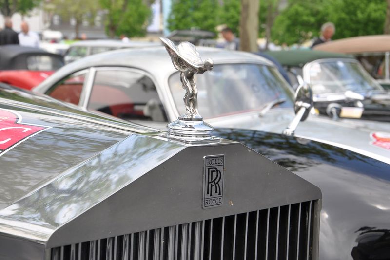 Edles Blech: Auch ein Rolls Royce war am Start … (Foto: Grimm/Dominsky)