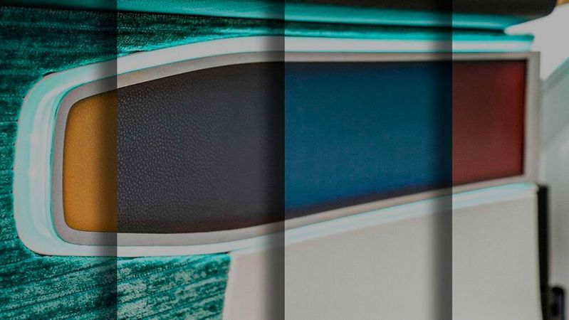 An e-paper screen is invisibly integrated into the interior door trim. Marquardt, Covestro and E Ink worked together on the concept.(Image: Covestro)