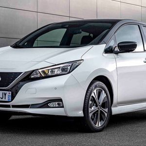 Der Nissan Leaf ist nicht mehr taufrisch, aber dafür vergleichsweise günstig zu haben.(Bild:  Nissan)