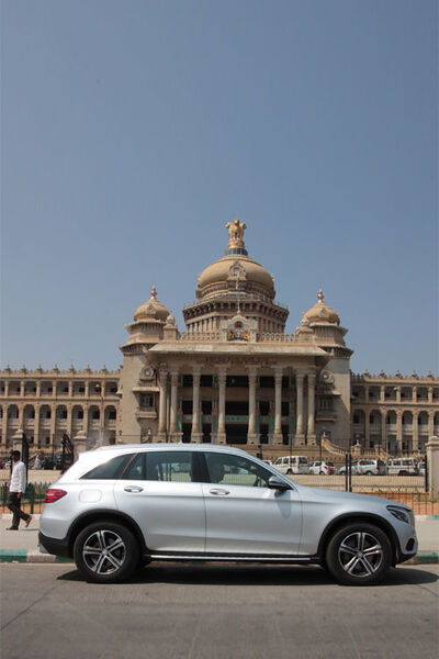 Willkommen in der Acht-Millionen-Metropole Bangalore, die Ex-Pats gerne als „Indien für Einsteiger“ loben, die europäischen Autofahren aber wie der Vorort zur Hölle vorkommen muss. (SP-X/Benjamin Bessinger)