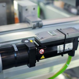 Flexible Komponente: integrierter Servomotor der Lexium 62 ILM Baureihe. (Bild:  Schneider Electric)