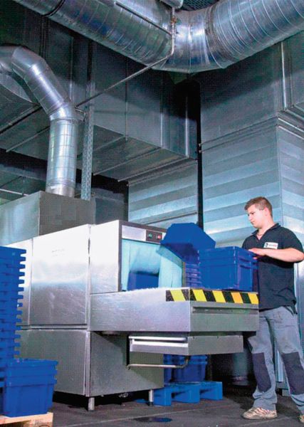 Bei der Reinigung von Mehrwegbehältern setzt Sprintbox auf professionelle Reinigungstechnik. (Bild: Sprintbox)