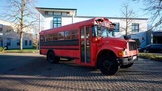 Zuletzt war der ehemalige US-Schulbus als Partybus in Deutschland unterwegs. (Bild: Thorsten Brändle)