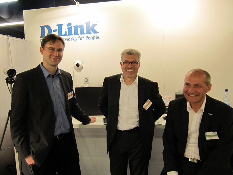 (v. r.) Heiko Weinert, bluechip, mit Thomas Müller und Robert Rudolph, D-LINK        (Bild: IT-BUSINESS)