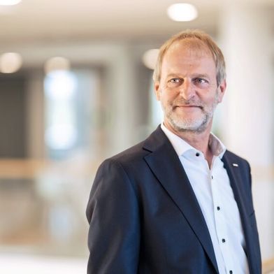 Johannes Rosenboom ist SVP Sales, Marketing und BDM Public und KRITIS Sector bei Materna. (Bild: www.henning-photographie.de)