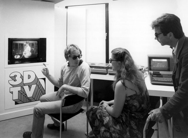 IFA-Historie: Bereits 1983 war 3D-Fernsehen ein Thema - zumindest bei diesem Versuchsaufbau im Philips-Pavillon (Archiv: Vogel Business Media)